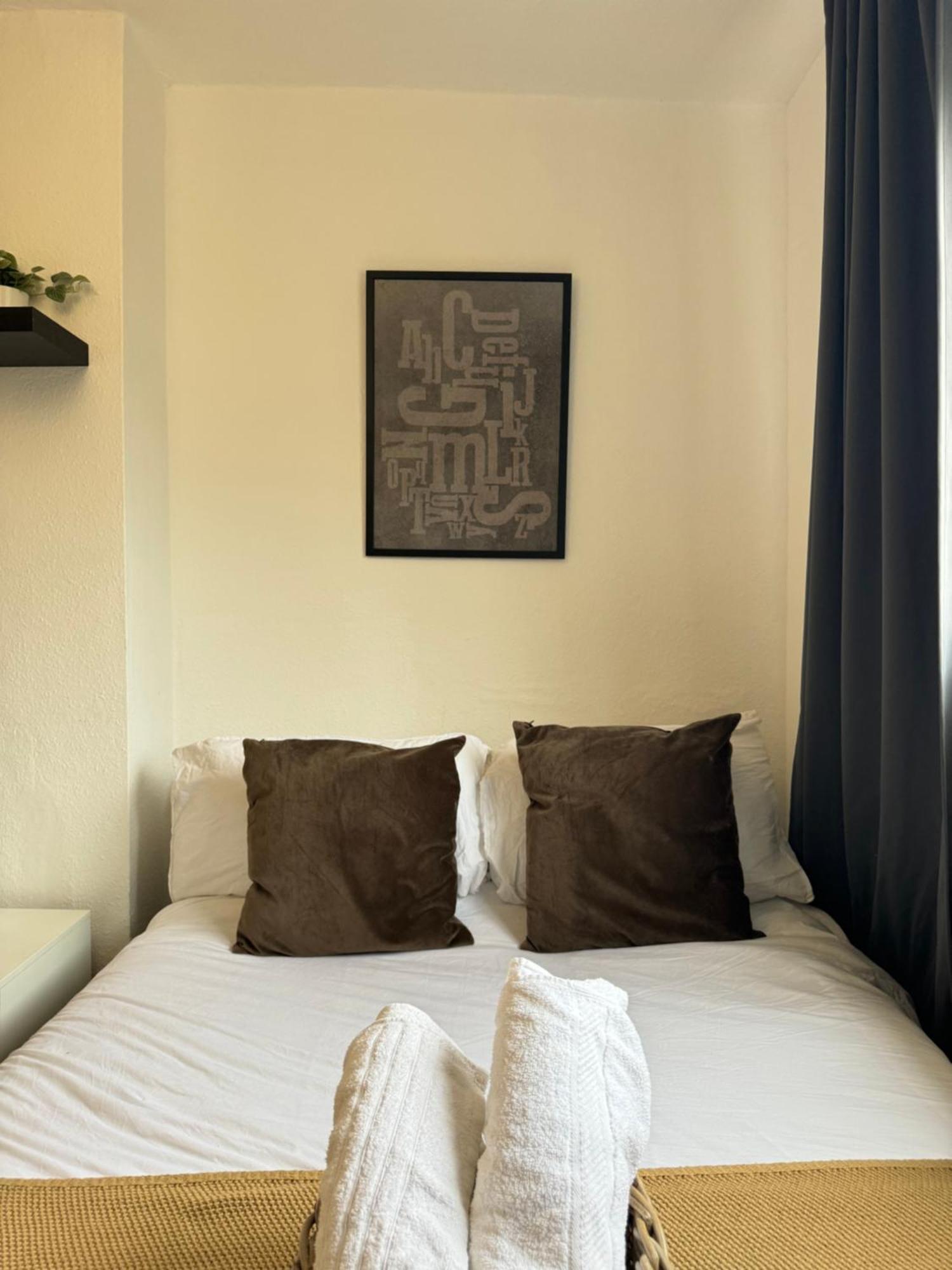 2 Bed Apt Sofa Bed Up To 6 런던 외부 사진