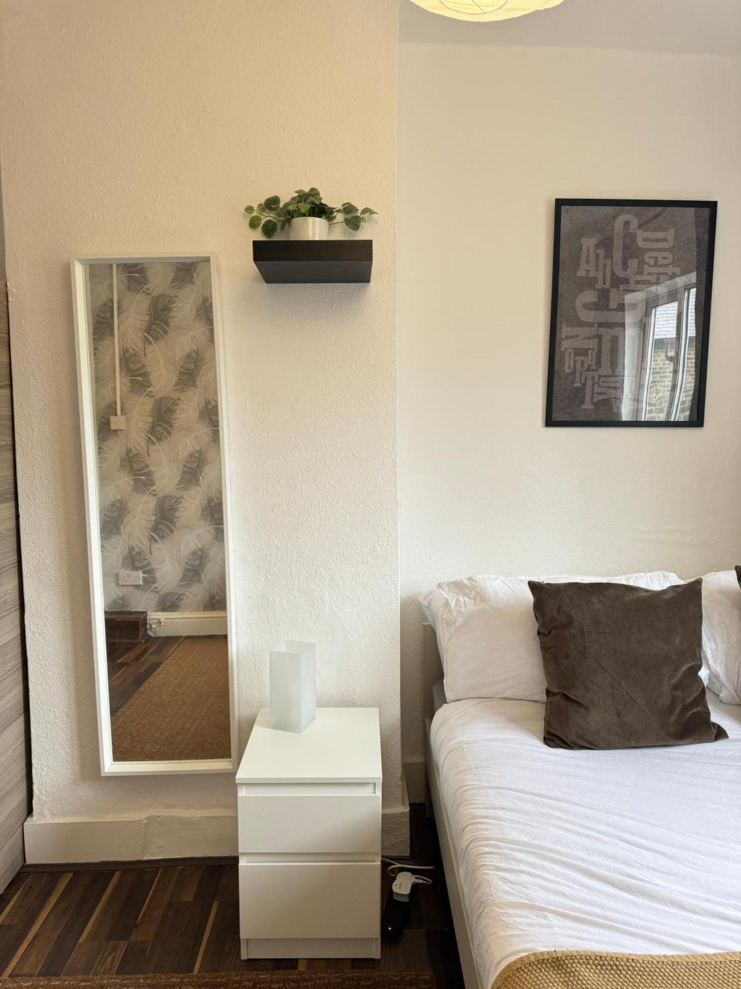 2 Bed Apt Sofa Bed Up To 6 런던 외부 사진