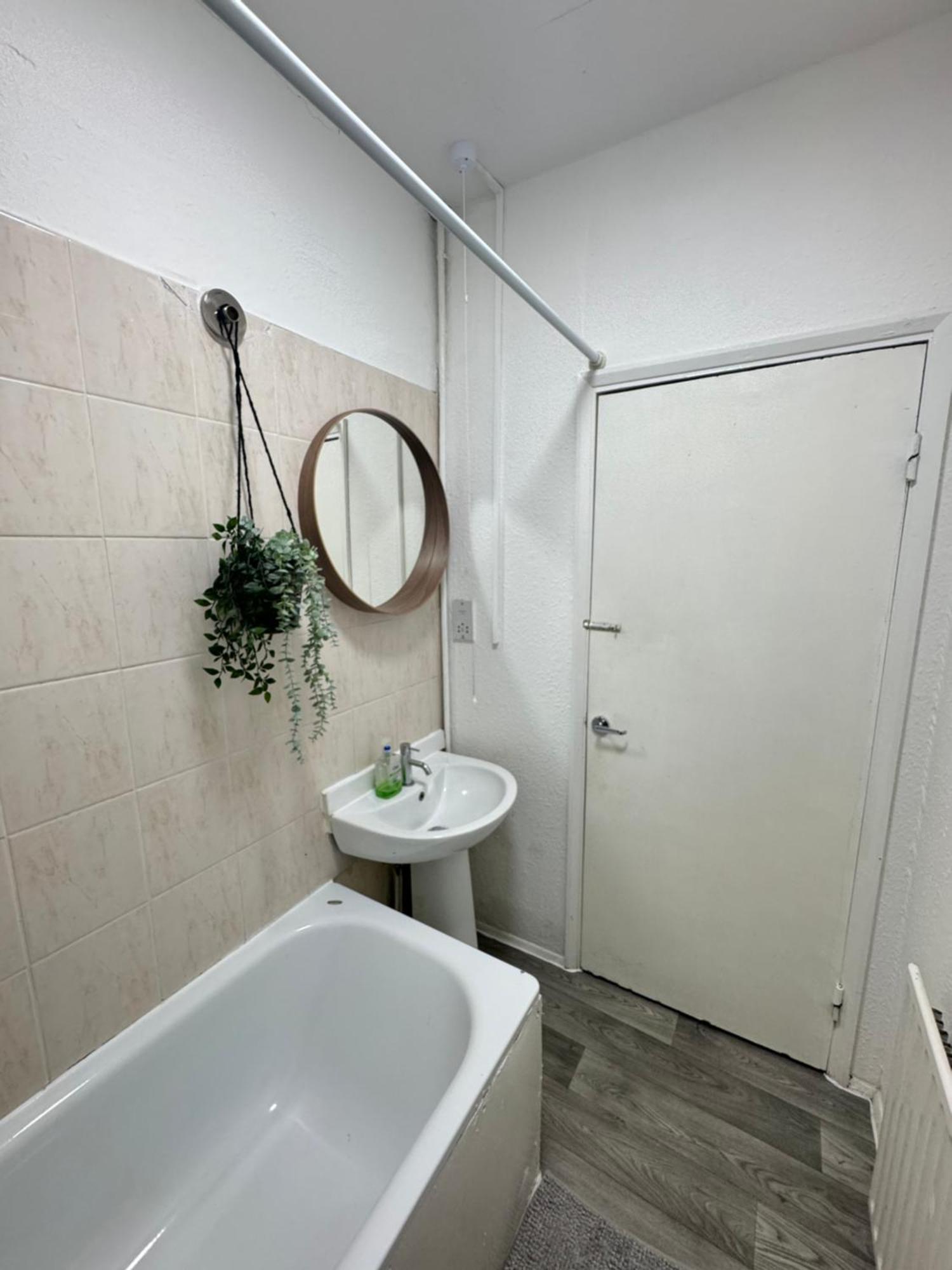 2 Bed Apt Sofa Bed Up To 6 런던 외부 사진