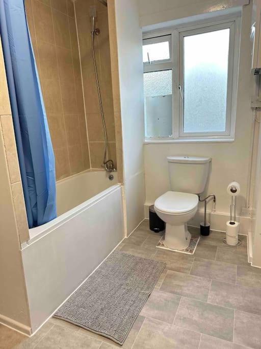 2 Bed Apt Sofa Bed Up To 6 런던 외부 사진